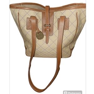 Dooney & bourke signature purse  tan with brown handles EUC great condition